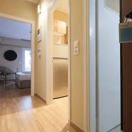 Riviera Homm Flat 4 Min Walk From Beach, Thiseos Str Appartamento Atene