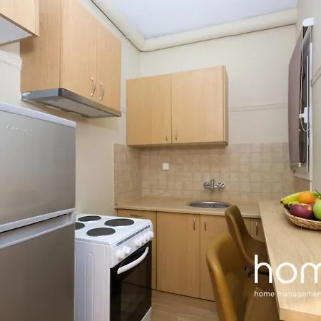 Appartamento Riviera Homm Flat 4 Min Walk From Beach, Thiseos Str *