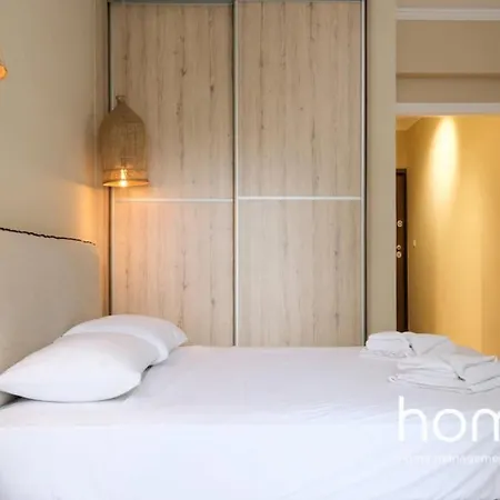 Riviera Homm Flat 4 Min Walk From Beach, Thiseos Str Lägenhet